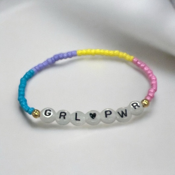 GRL🖤PWR Beaded Letter Glow in the Dark Stretch Bracelet - Picture 1 of 5